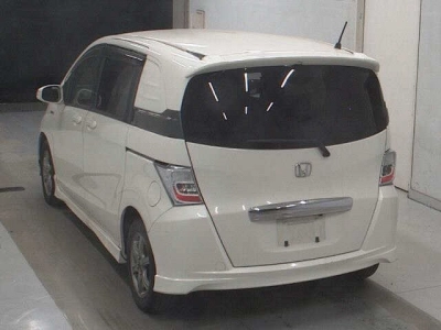HONDA FREED SPIKE