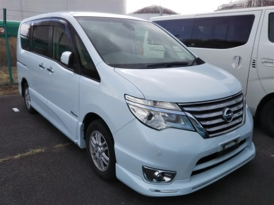 NISSAN SERENA