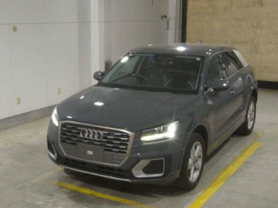 AUDI Q2