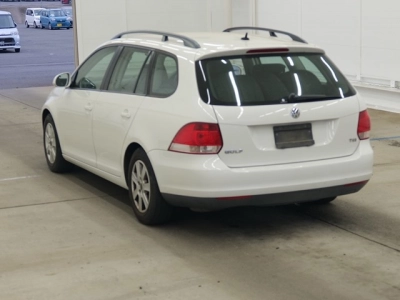 VOLKSWAGEN GOLF VARIANT