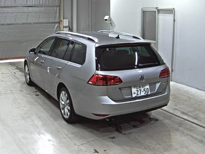 VOLKSWAGEN GOLF VARIANT