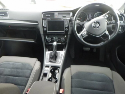 VOLKSWAGEN GOLF VARIANT