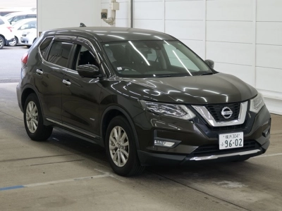 NISSAN X-TRAIL