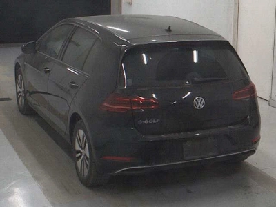VOLKSWAGEN E-GOLF