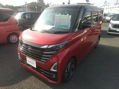 NISSAN ROOX