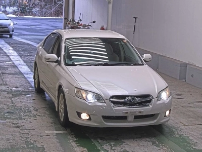 SUBARU LEGACY B4