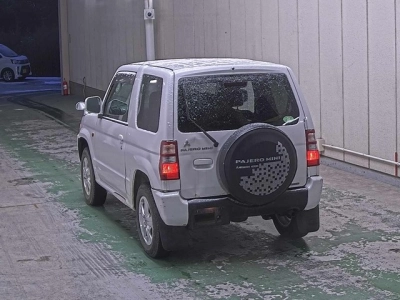 MITSUBISHI PAJERO MINI