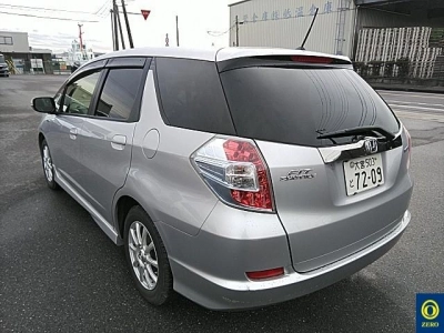 HONDA FIT SHUTTLE