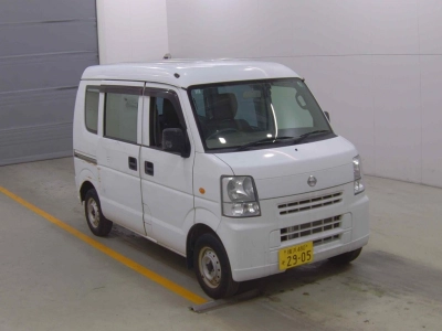 NISSAN NV100 CLIPPER