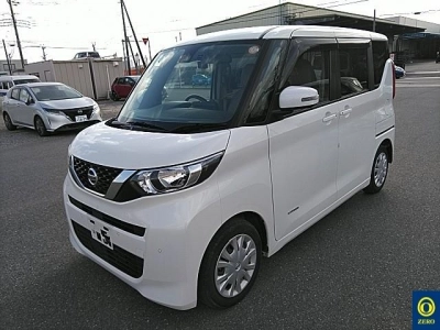NISSAN ROOX