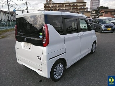 NISSAN ROOX
