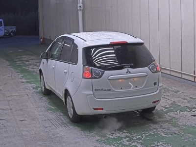 MITSUBISHI COLT PLUS
