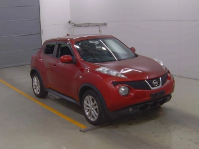 NISSAN JUKE