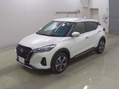 NISSAN KICKS