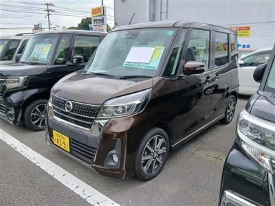 NISSAN DAYZ ROOX