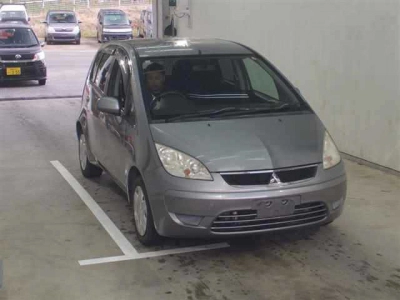 MITSUBISHI COLT