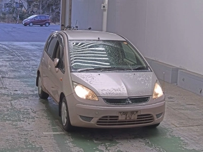 MITSUBISHI COLT