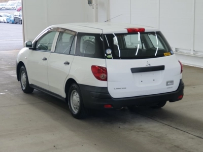 MITSUBISHI LANCER CARGO