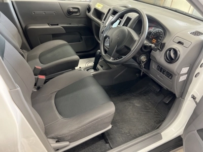 MITSUBISHI LANCER CARGO