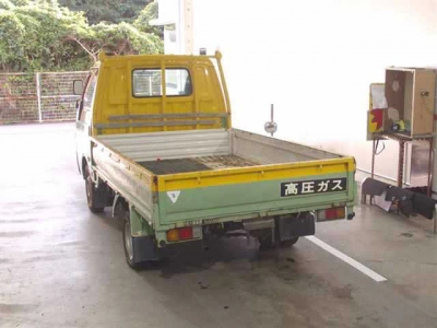 NISSAN VANETTE TRUCK