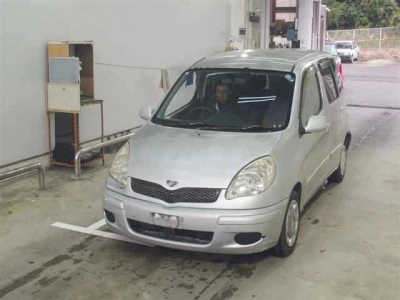TOYOTA FUN CARGO