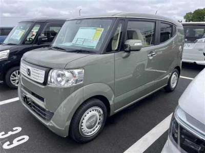 HONDA N-BOX SLASH