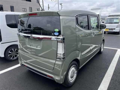 HONDA N-BOX SLASH
