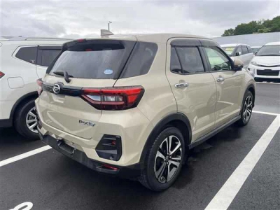 DAIHATSU ROCKY