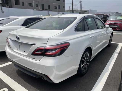 TOYOTA CROWN HYBRID