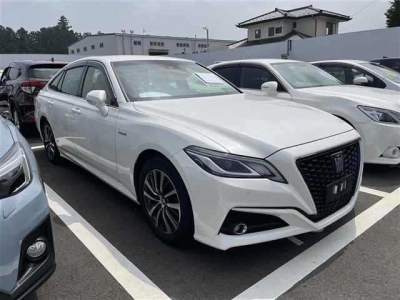 TOYOTA CROWN HYBRID