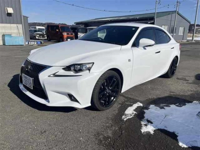 LEXUS IS
