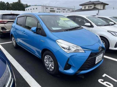 TOYOTA VITZ