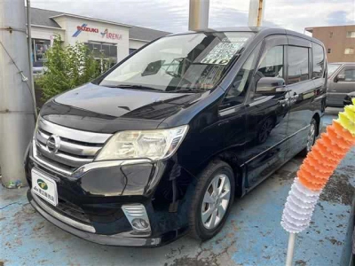 NISSAN SERENA