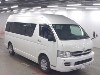TOYOTA HIACE COMMUTER