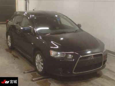 MITSUBISHI GALANT FORTIS SPORTBACK