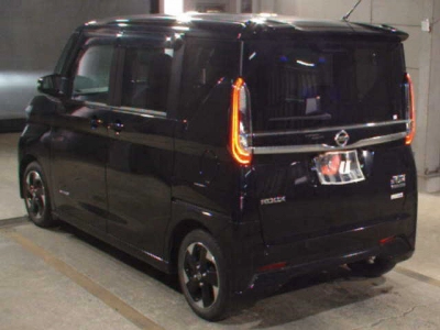 NISSAN ROOX
