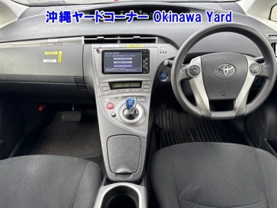 TOYOTA PRIUS PHV