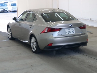 LEXUS IS