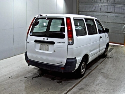 TOYOTA TOWN ACE VAN
