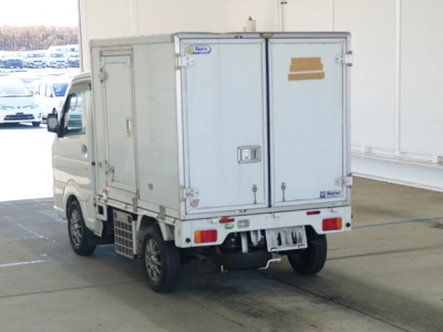 NISSAN NT100 CLIPPER