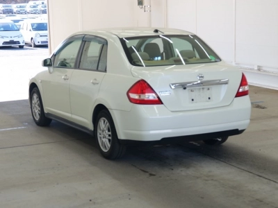 NISSAN TIIDA LATIO