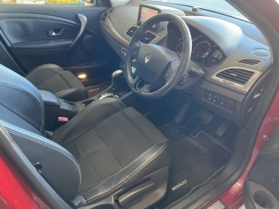 RENAULT MEGANE ESTATE