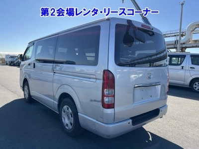 TOYOTA REGIUS ACE