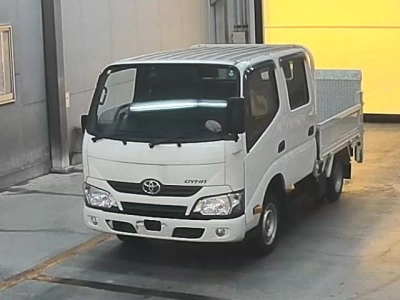 TOYOTA DYNA