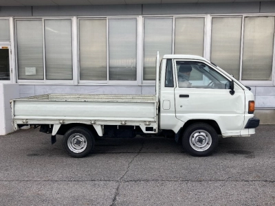 TOYOTA LITE ACE TRUCK
