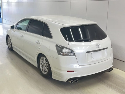 TOYOTA MARK X ZIO