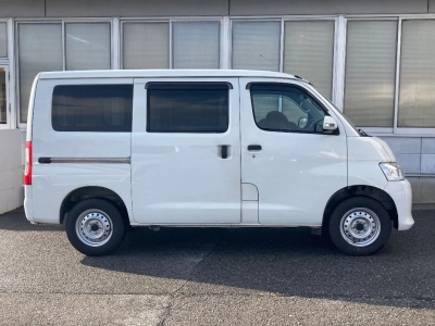 TOYOTA TOWN ACE VAN