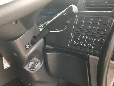 NISSAN DIESEL (UD) QUON