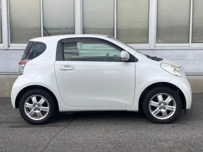 TOYOTA IQ