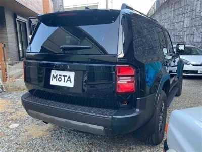 TOYOTA LAND CRUISER 250